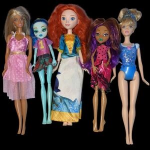Assorted Fashion Dolls Set